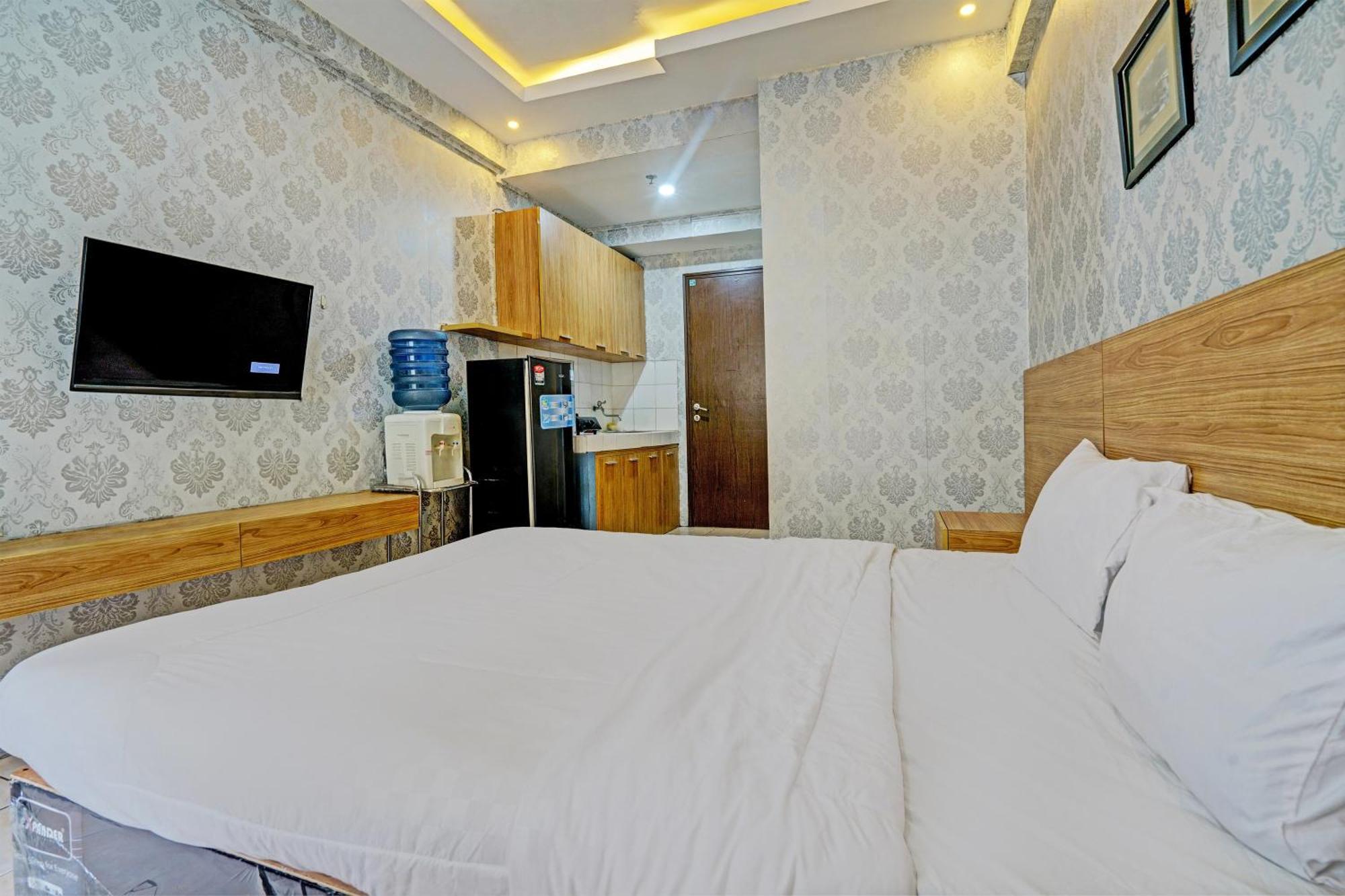 Oyo Life 93103 Apartement Gateway Cicadas By Fikri Room Bandung Exterior photo