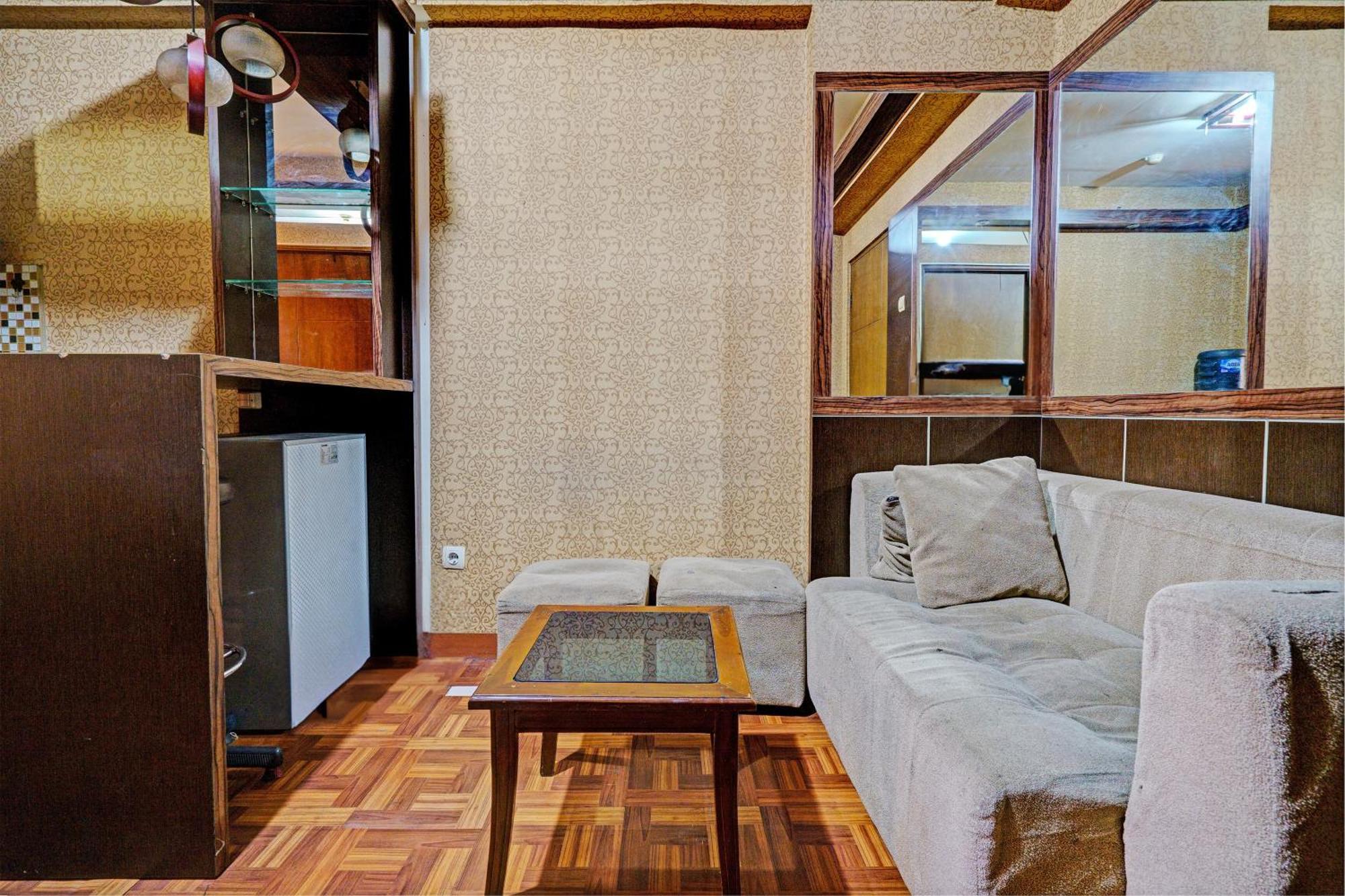 Oyo Life 93103 Apartement Gateway Cicadas By Fikri Room Bandung Exterior photo
